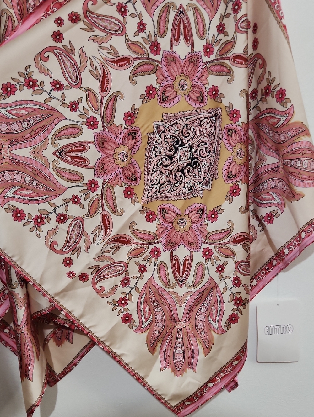 NWOT Magnolia boho Whimsical Fairy Paisley Silky Festival Beach Kimono - Picture 3 of 9